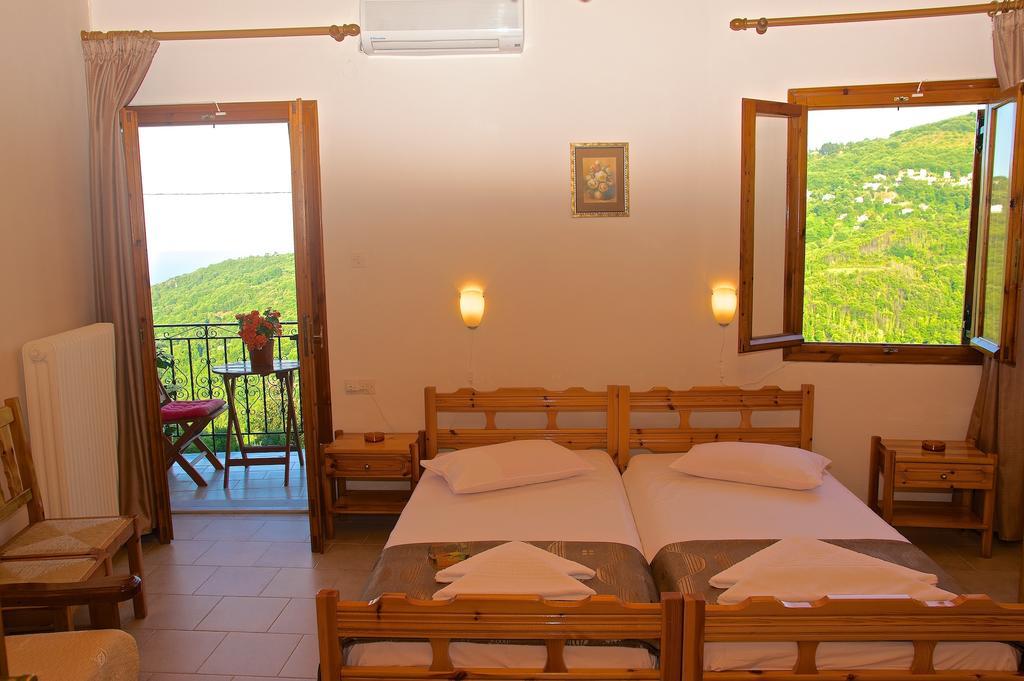 Stavroula Rooms Makrirrákhi Exterior foto
